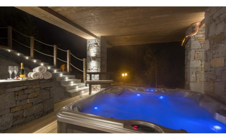 Chalet Valentine, Meribel, Hot-tub